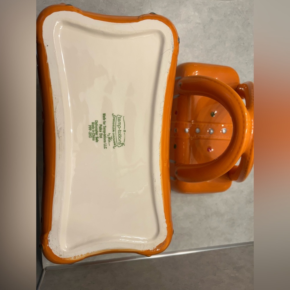 temp-tations by Tara Orange Polka Dot Ceramic Cookie Jar. - Picture 5 of 6